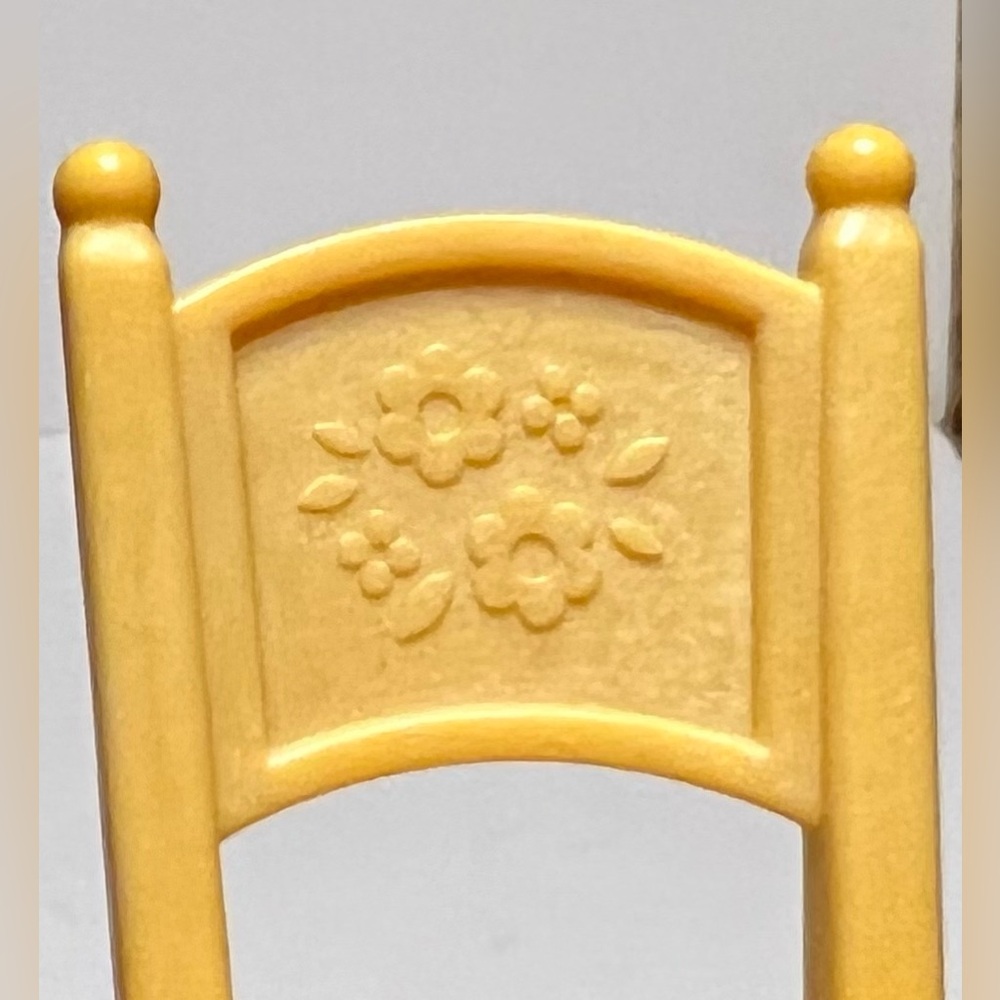 Calico Critters Sylvanian Families Miniature Dollhouse Furniture Lot - Picture 7 of 10